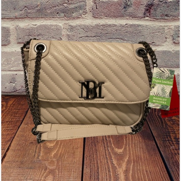 Badgley Mischka Bags New Badgley Mischka Quilted Tan Soft Vegan